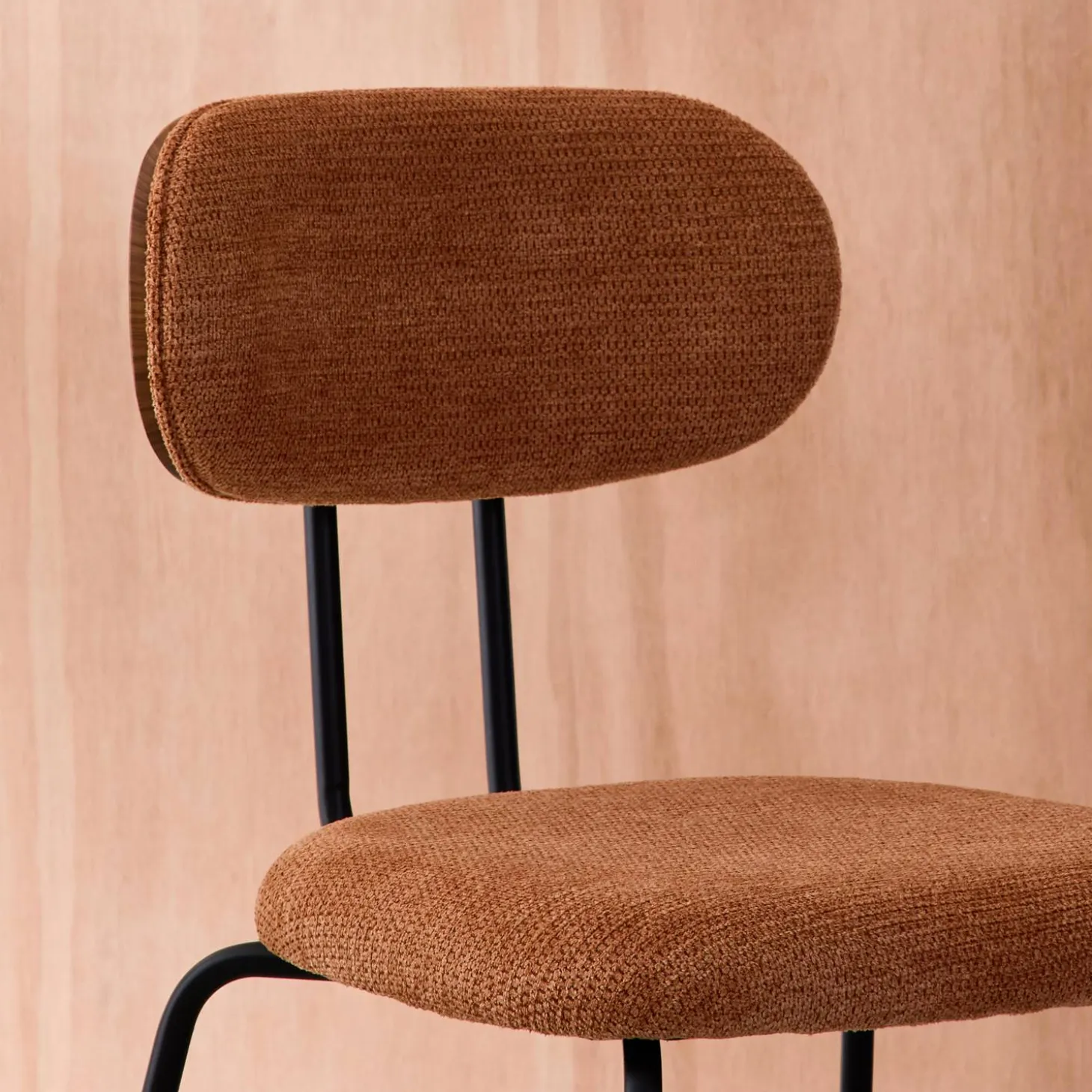 Silla decoración madera curvada teñida nogal y tela repelente al agua, set de 2