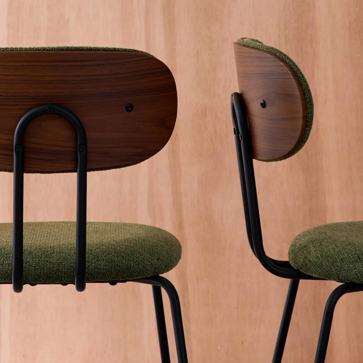 Silla decoración madera curvada teñida nogal y tela repelente al agua, set de 2