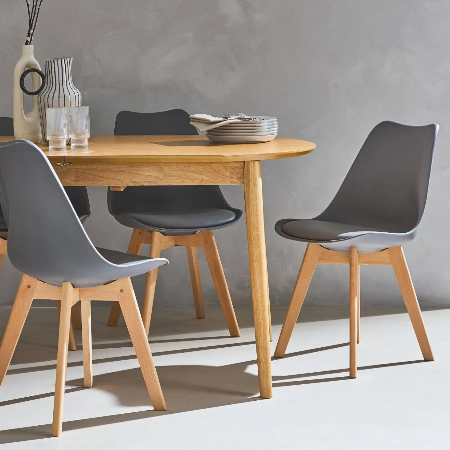 Silla escandinava con patas de madera de haya, set de 6