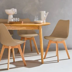 Silla escandinava con patas de madera de haya, set de 4