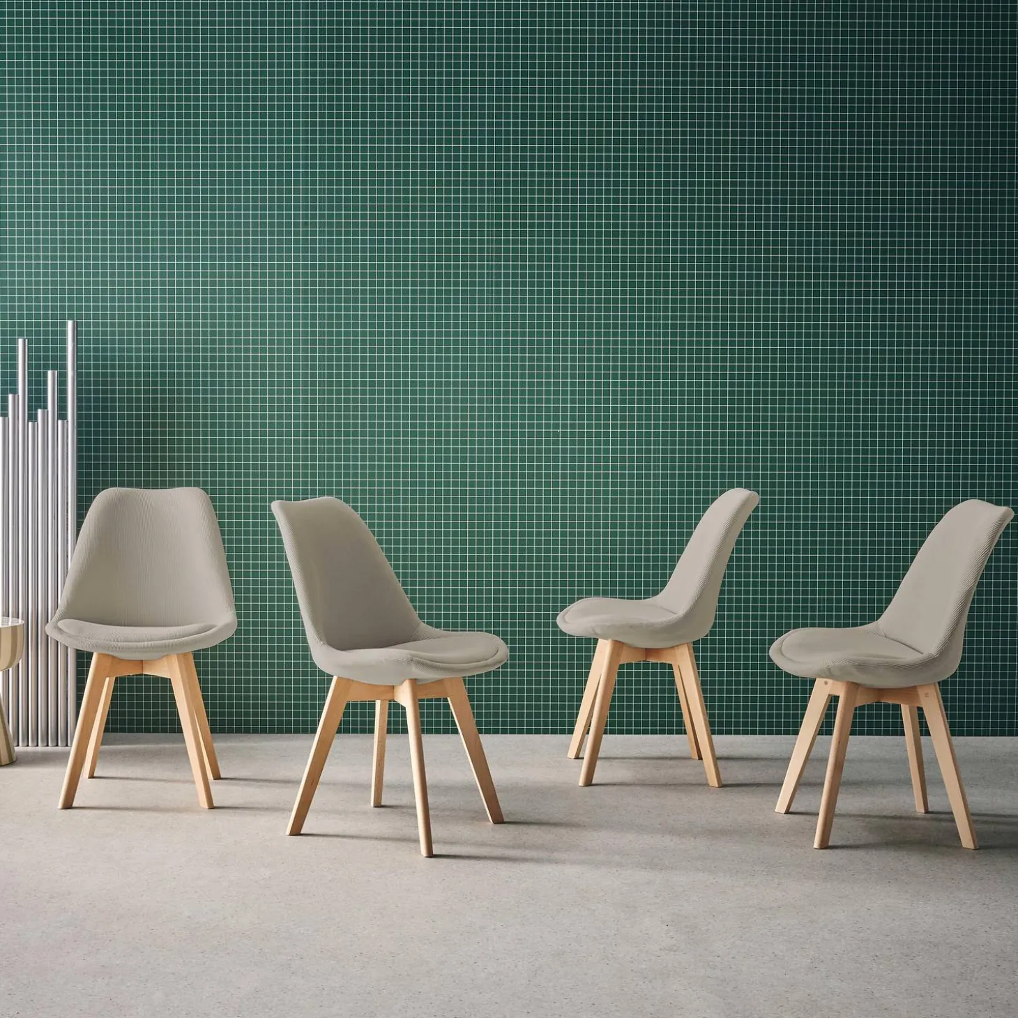 Silla escandinava de madera de haya y pana fina, set de 4