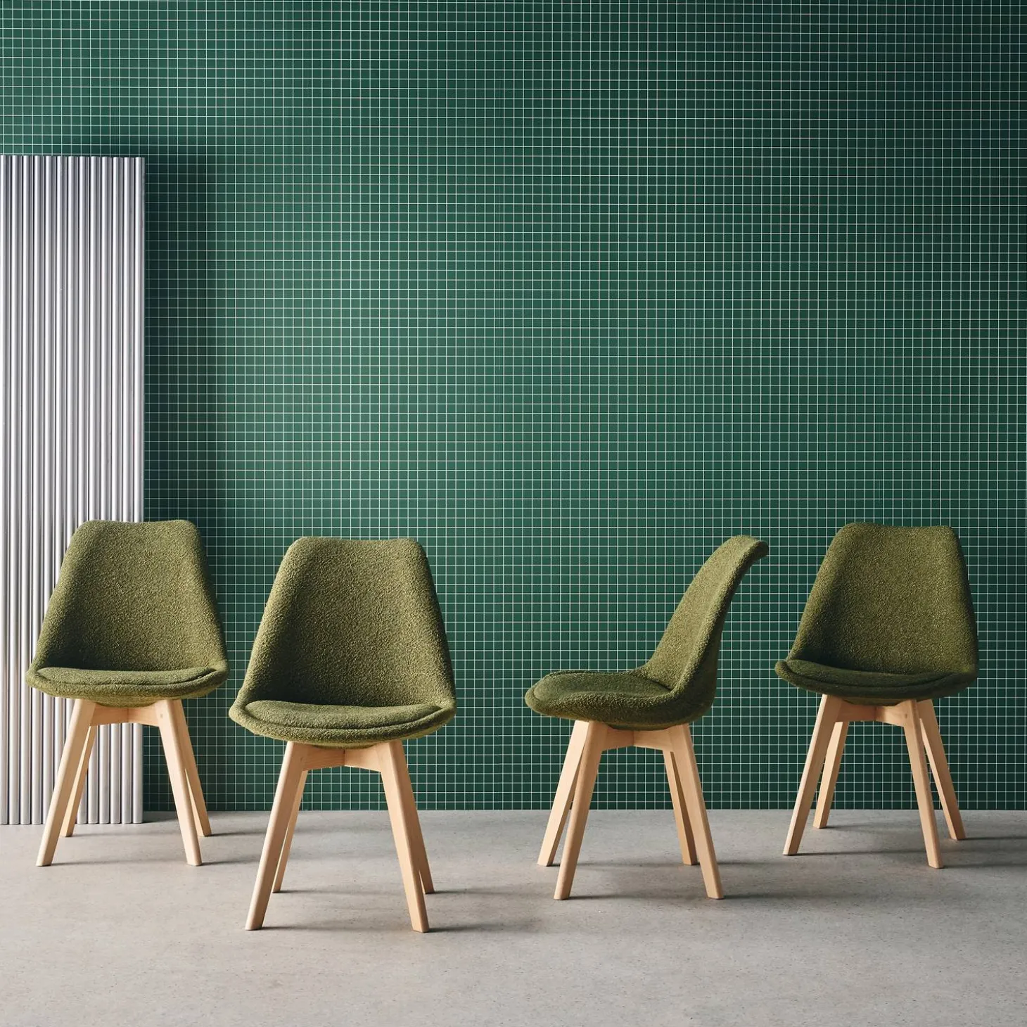 Silla escandinava de madera de haya y borreguito texturizada, set de 4