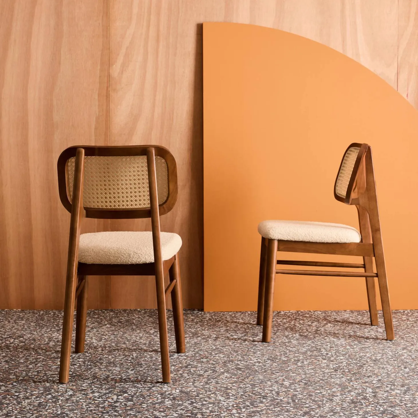 Silla vintage de madera de hévea y borreguito, set de 2