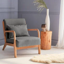 Sillón de diseño de madera y tela