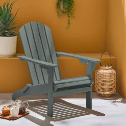 Sillón de madera de acacia con reposabrazos