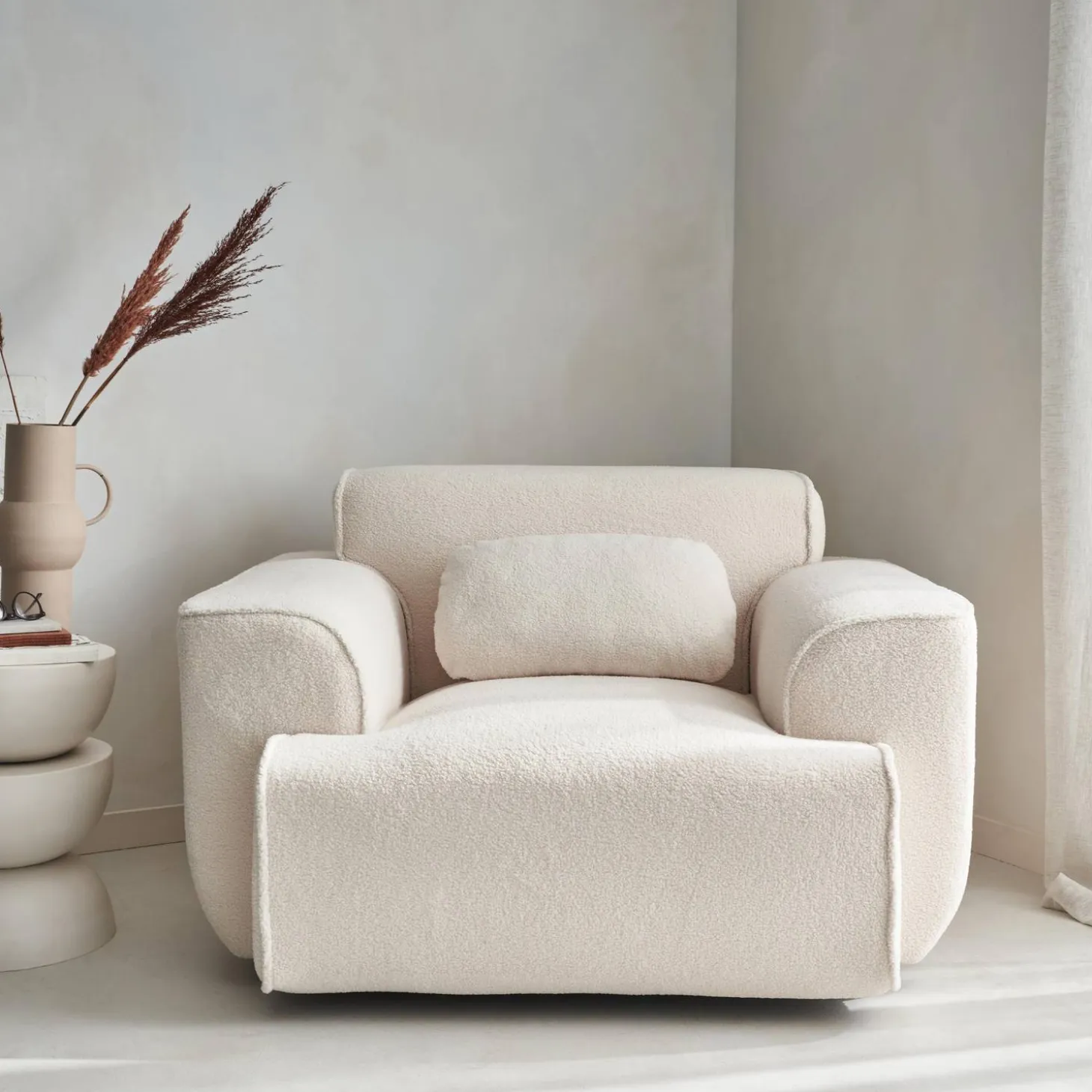 Sillón de tela borreguito con cojín incluido