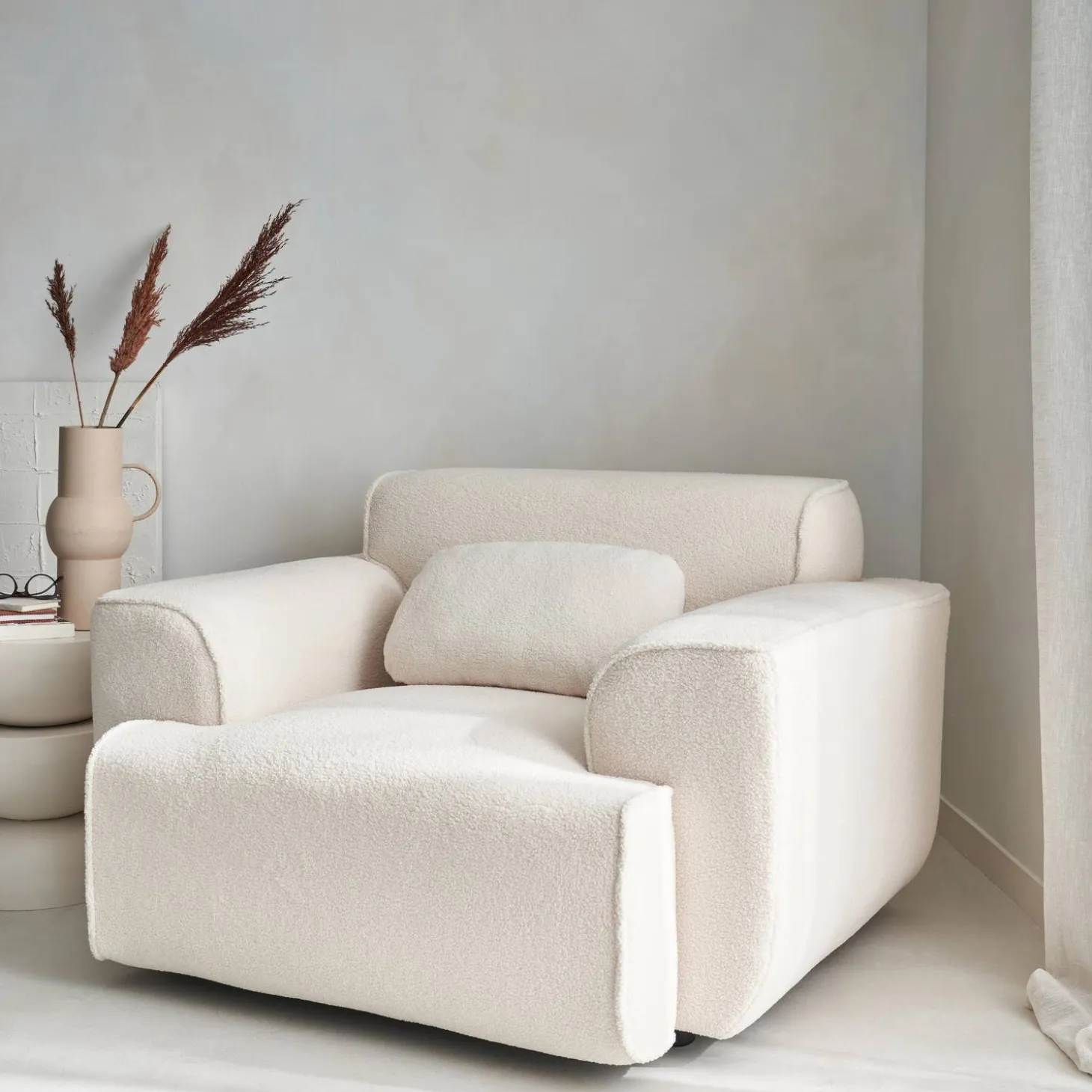Sillón de tela borreguito con cojín incluido