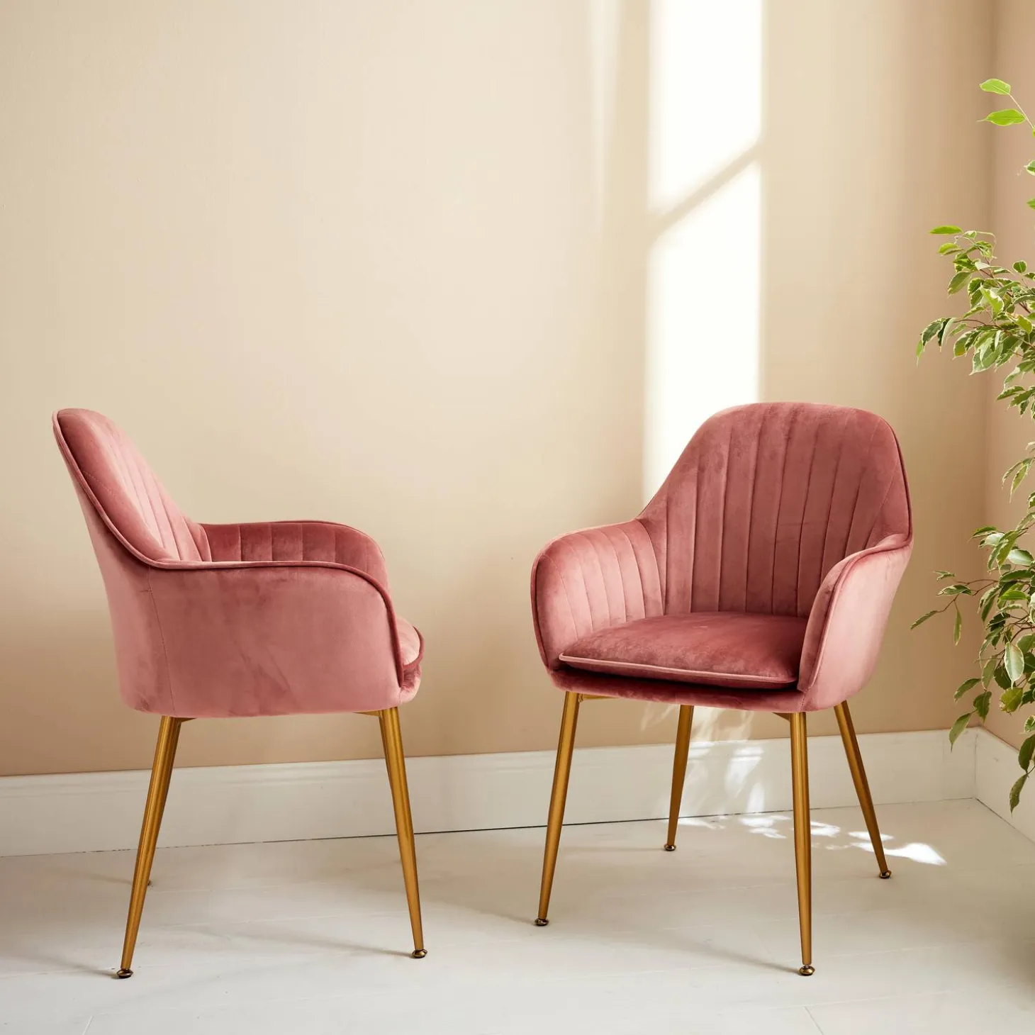Sillón de terciopelo con patas de metal, set de 2