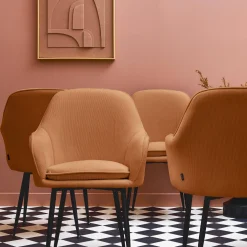Sillón de terciopelo de canalé y patas de metal negro, set de 4