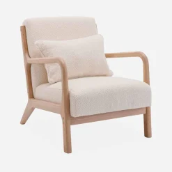 Sillón escandinavo de madera y tela de borreguito texturizado