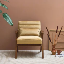 Sillón escandinavo de madera de hevea y terciopelo