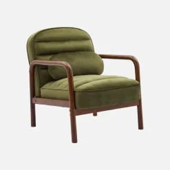 Sillón escandinavo de madera de hevea teñida de nogal y tela de terciopelo