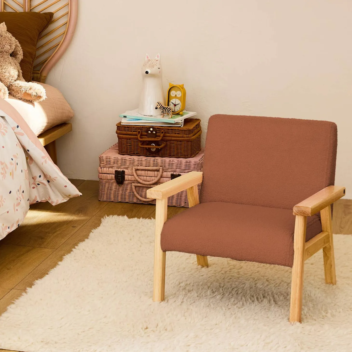 Sillón infantil estilo escandinavo de madera de hevea