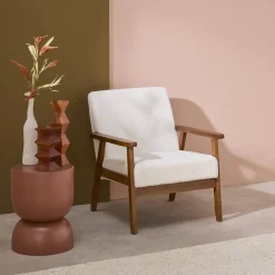 Sillón rizado escandinavo de madera de hevea teñida de nogal claro