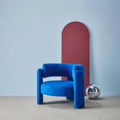 Sillón trípode en tela tipo fieltro