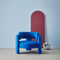 Sillón trípode en tela tipo fieltro