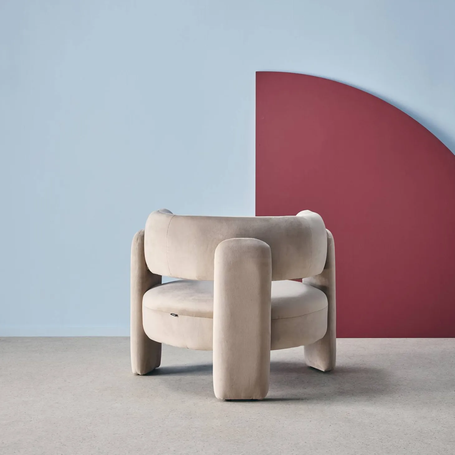 Sillón trípode en terciopelo