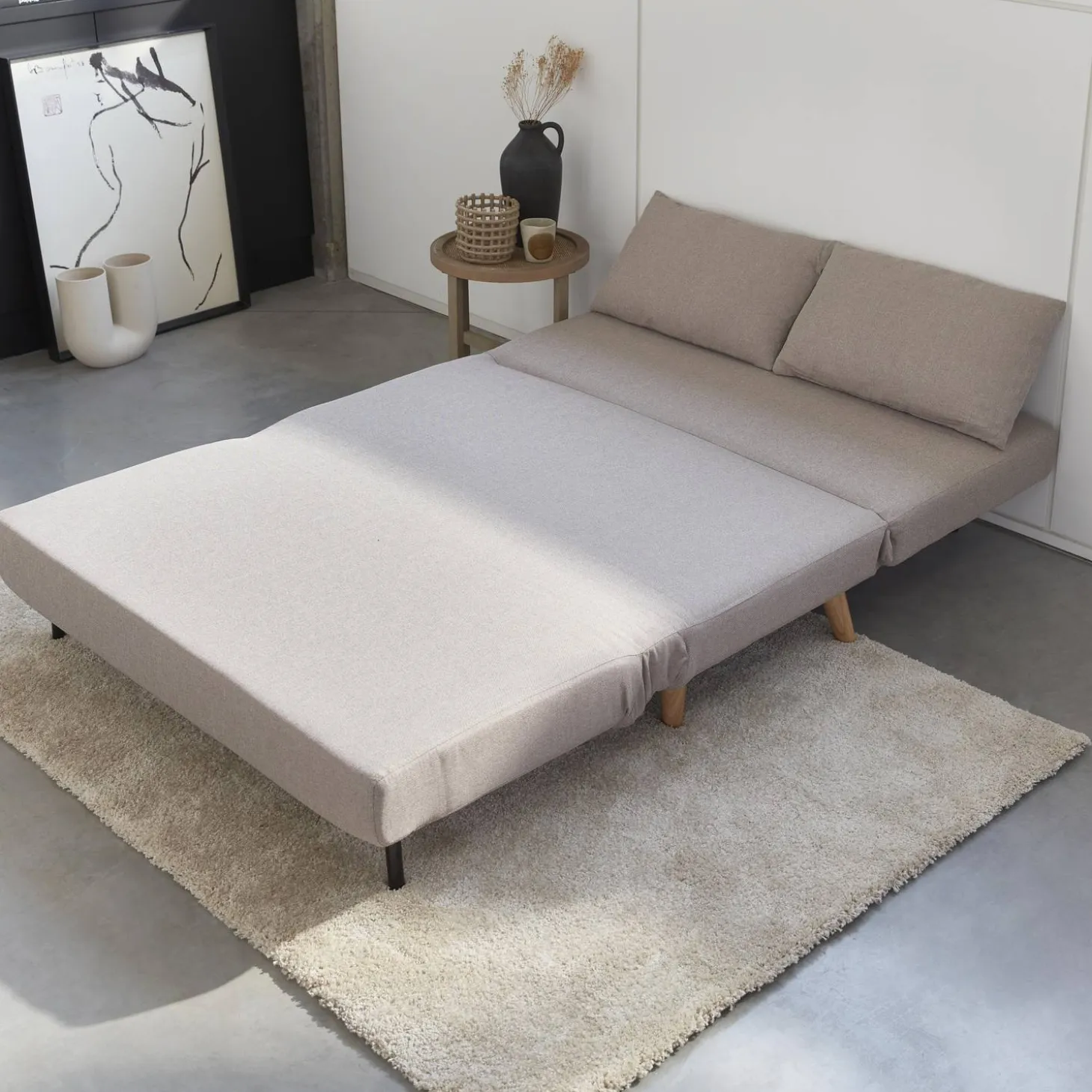 Sofá cama de con patas de madera, 2 plazas