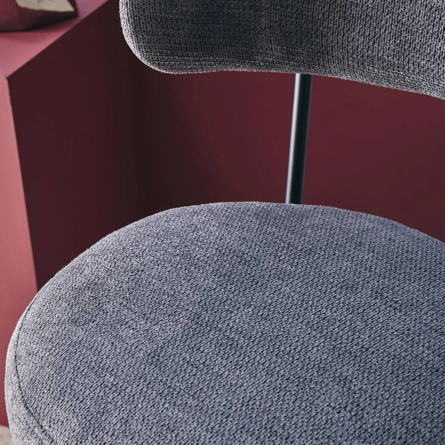 Taburete de bar asiento giratorio metal y tela simple, set de 2