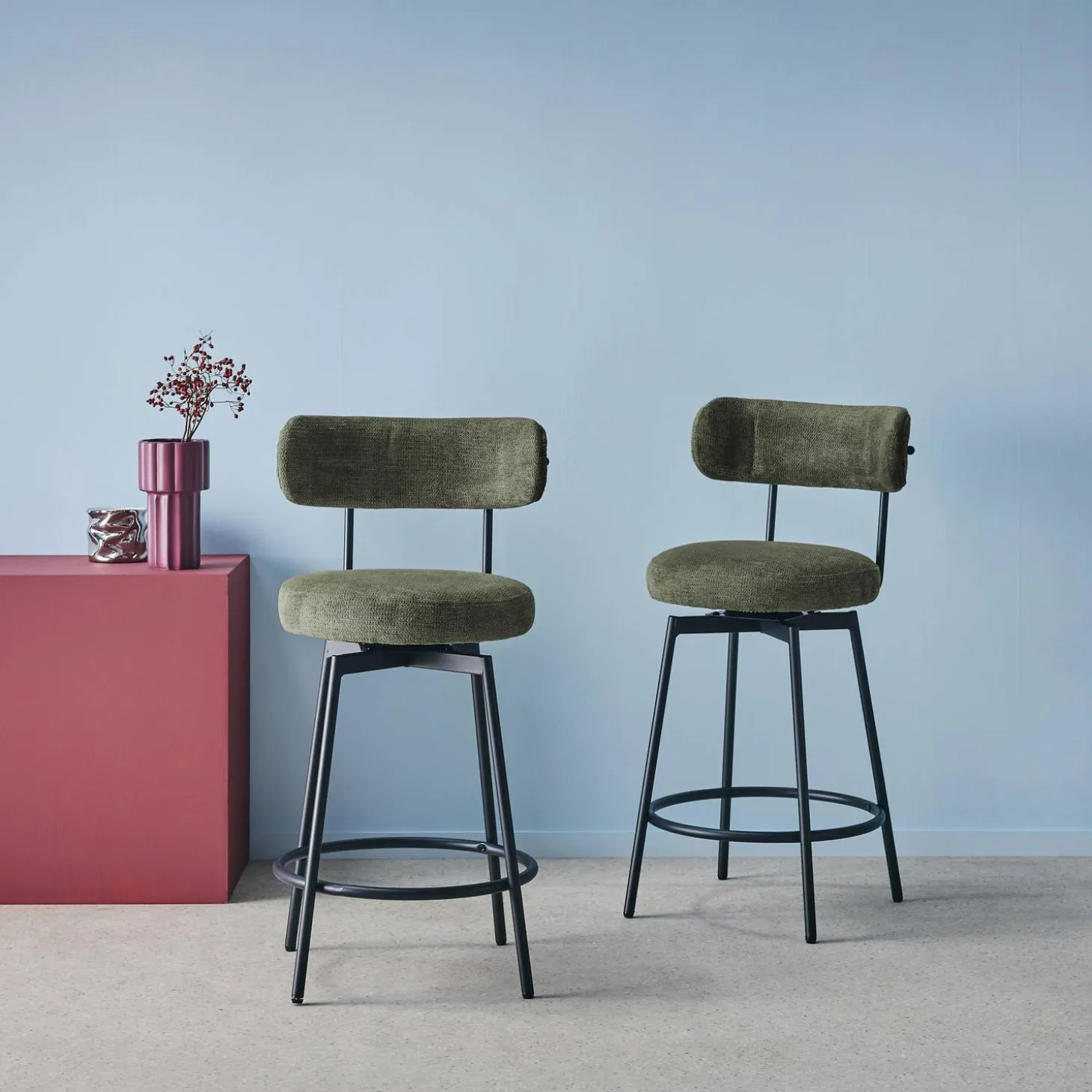 Taburete de bar asiento giratorio metal y tela simple, set de 2