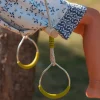 Trapecio de madera con anillas metálicas